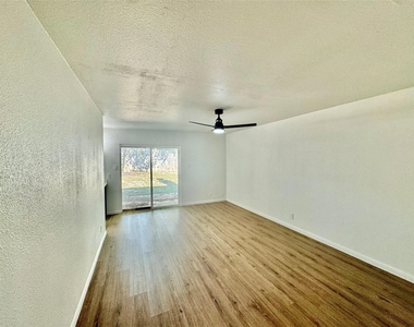 9506 Stonebridge Dr - Photo Thumbnail 19