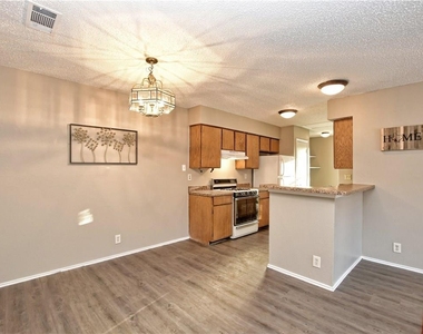5401 Spring Meadow Rd - Photo Thumbnail 6