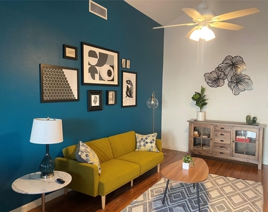 5405 Brompton Cir - Photo Thumbnail 1