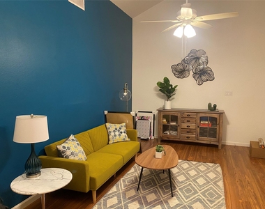 5405 Brompton Cir - Photo Thumbnail 16