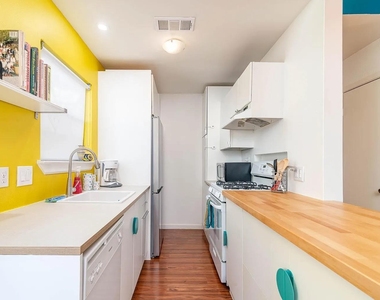 5405 Brompton Cir - Photo Thumbnail 8