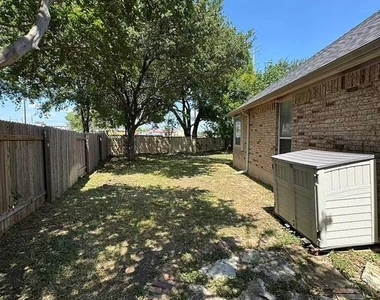 1837 Maize Bend Dr - Photo Thumbnail 27