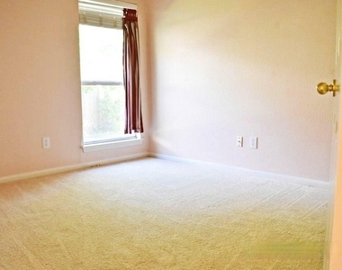 1837 Maize Bend Dr - Photo Thumbnail 7
