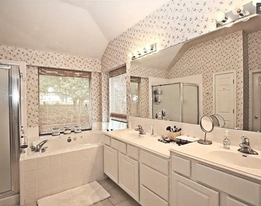 1837 Maize Bend Dr - Photo Thumbnail 10