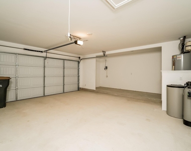 341 Madrid St - Photo Thumbnail 24