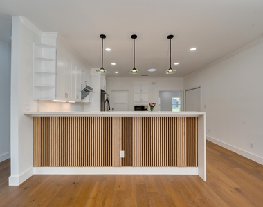 4601 Eilers Ave - Photo Thumbnail 19