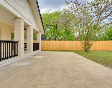 4601 Eilers Ave - Photo Thumbnail 31