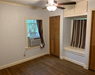 4428 Gillis St - Photo Thumbnail 6