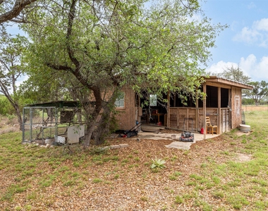 2591 Spring Valley Dr - Photo Thumbnail 21