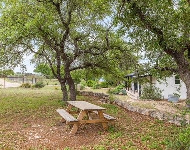 2591 Spring Valley Dr - Photo Thumbnail 15