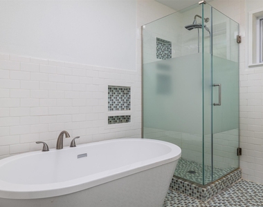 2591 Spring Valley Dr - Photo Thumbnail 11