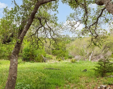 2591 Spring Valley Dr - Photo Thumbnail 20