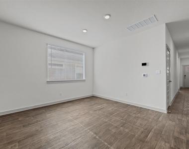 231 Lavaca River Ln - Photo Thumbnail 15