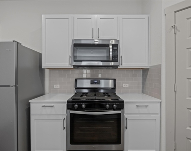 231 Lavaca River Ln - Photo Thumbnail 1