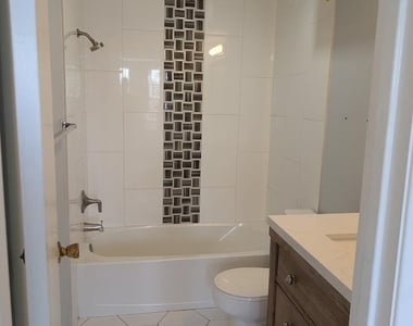 2102 Kirksey Dr - Photo Thumbnail 2