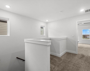 7106 Silver Star Ln - Photo Thumbnail 15