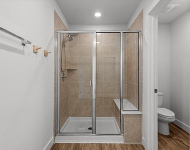 7106 Silver Star Ln - Photo Thumbnail 26