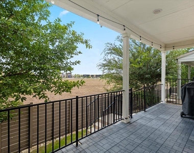 7106 Silver Star Ln - Photo Thumbnail 27