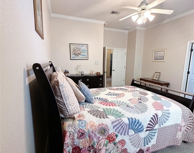 2121 Settlers Park Loop - Photo Thumbnail 12