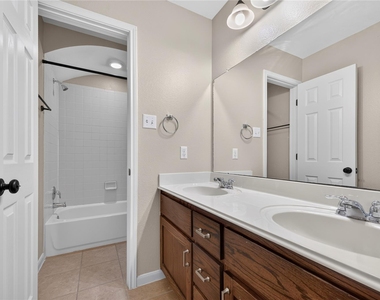 15812 Pearson Brothers Dr - Photo Thumbnail 22