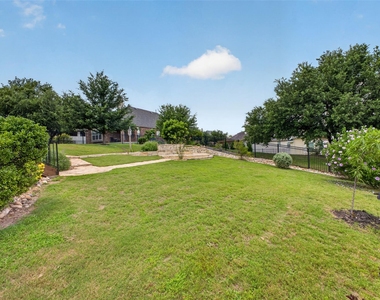 4017 Benetton Way - Photo Thumbnail 31