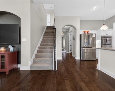 4017 Benetton Way - Photo Thumbnail 9