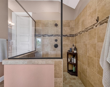 4017 Benetton Way - Photo Thumbnail 19