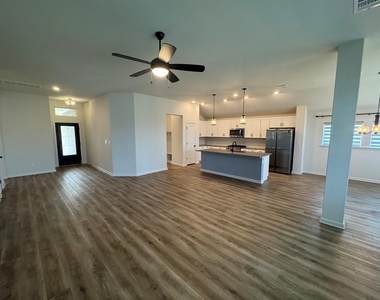 1136 Olympic Ln - Photo Thumbnail 12
