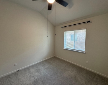 1136 Olympic Ln - Photo Thumbnail 15