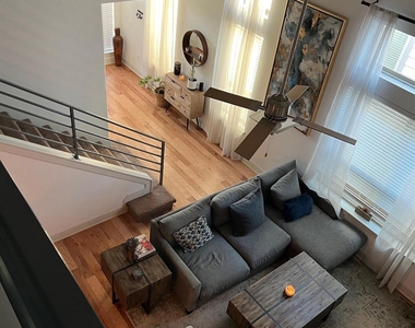 9605 Tanager Ln - Photo Thumbnail 9