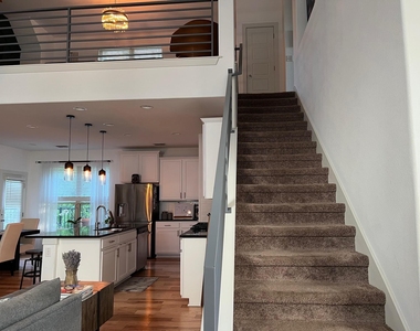 9605 Tanager Ln - Photo Thumbnail 8