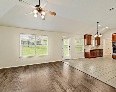 49 White Magnolia Cir - Photo Thumbnail 7