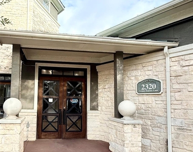 2320 Gracy Farms Ln - Photo Thumbnail 33