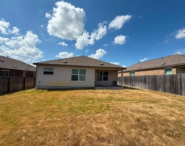 5576 Bellissima Way - Photo Thumbnail 25
