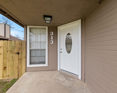 313 Greenlawn Blvd - Photo Thumbnail 1