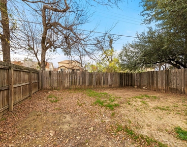 313 Greenlawn Blvd - Photo Thumbnail 28