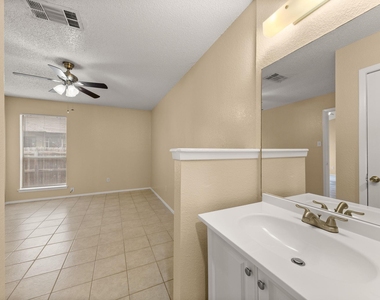 313 Greenlawn Blvd - Photo Thumbnail 19