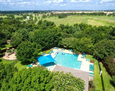 3339 Rod Carew Dr - Photo Thumbnail 26