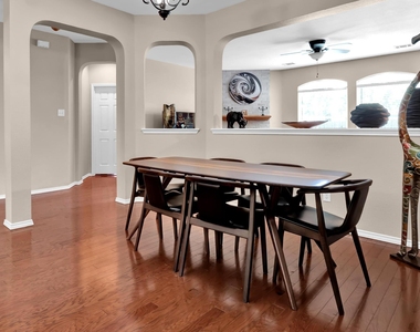 3339 Rod Carew Dr - Photo Thumbnail 3