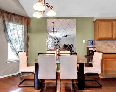 3339 Rod Carew Dr - Photo Thumbnail 11
