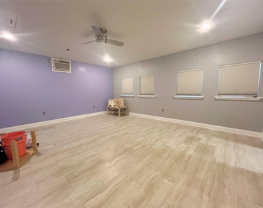 8702 Dawnridge Cir - Photo Thumbnail 19