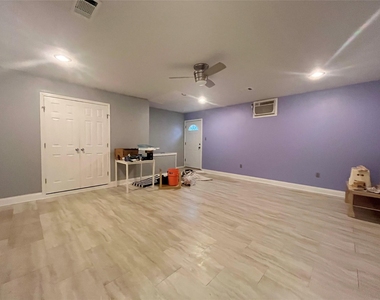 8702 Dawnridge Cir - Photo Thumbnail 20