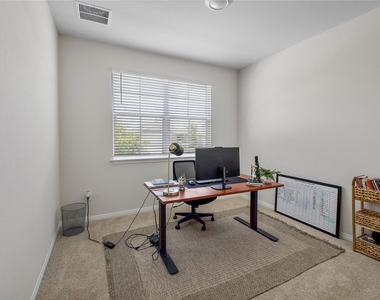 217 Evergreen Sumac Loop - Photo Thumbnail 16