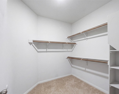 217 Evergreen Sumac Loop - Photo Thumbnail 12