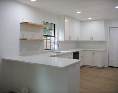 1612 Buttercup Rd - Photo Thumbnail 4