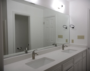 1612 Buttercup Rd - Photo Thumbnail 9