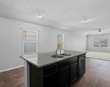 14915 Gypsum Mill Rd - Photo Thumbnail 6