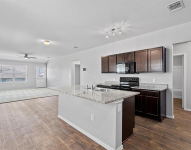 14915 Gypsum Mill Rd - Photo Thumbnail 4
