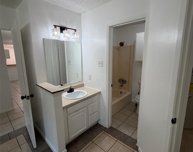 1301 Greenlawn Pkwy - Photo Thumbnail 11