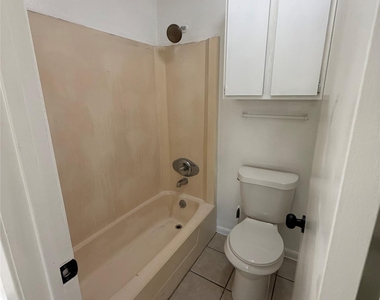 1301 Greenlawn Pkwy - Photo Thumbnail 12